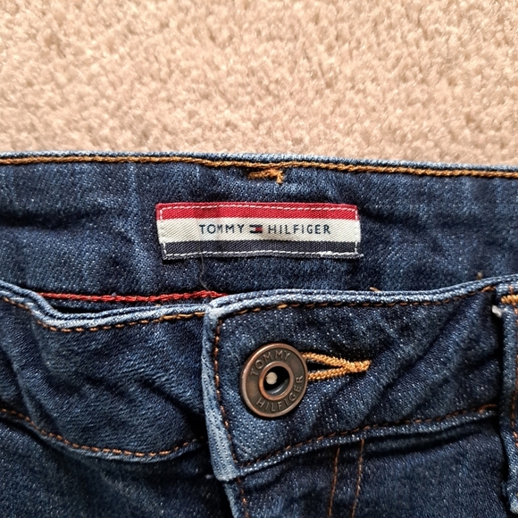 Tommy Hilfiger Denim Shorts Women's Size 6 Blue Stretch Jean Shorts - Picture 4 of 13